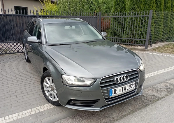 Audi A4 cena 43800 przebieg: 228000, rok produkcji 2014 z Słomniki małe 466